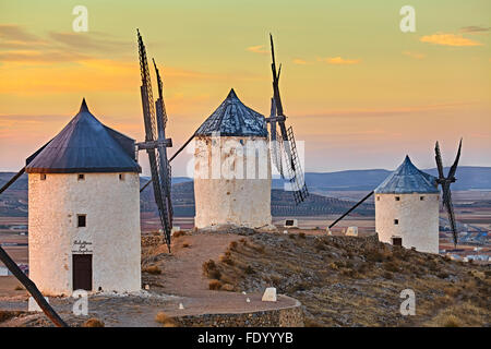 Moulins de Consuegra. Route de Don Quichotte. Toledo. Castille-la manche. Espagne Banque D'Images