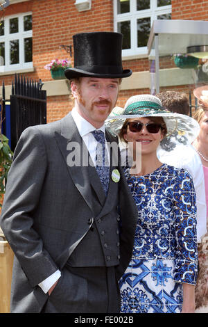 Ascot, Royaume-Uni, Damian Lewis, l'acteur et son épouse Helen McCrory Banque D'Images