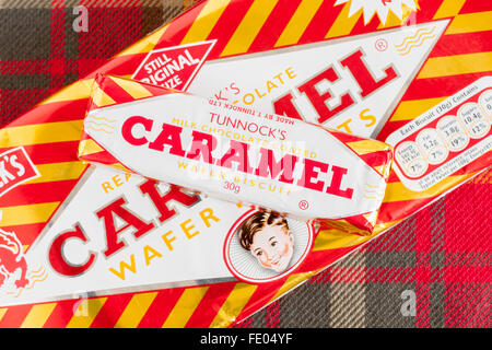 Tunnocks Gaufrettes Caramel Caramel biscuit chocolat un produit par Tunnocks Ltd en Uddingston Ecosse Banque D'Images