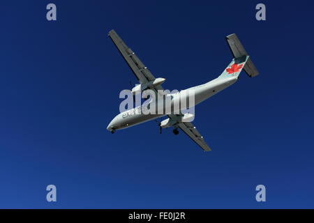 Dehavilland DHC-8-311 C-FACV Air Canada Express sur l'approche finale à YOE Ottawa Canada, Février 16, 2016 Banque D'Images