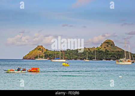 Bateaux à l'île Pigeon plage de Reduit Sainte-lucie Antilles Banque D'Images