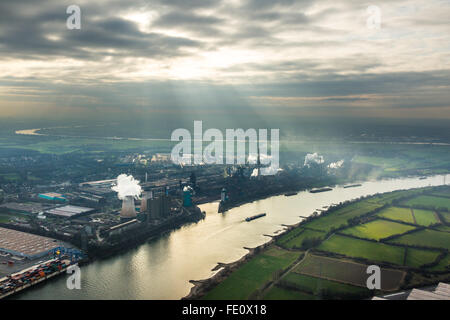 Steelworks HKM am Rhein, aciéries, Krupp-Mannesmann fumeurs cheminées, cokerie, de l'industrie, de la Ruhr, Duisburg Banque D'Images