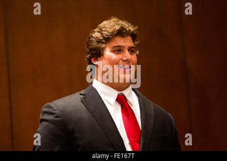 Tampa, Floride, USA. 3, 2016. Vous VRAGOVIC | fois.Plante High School's Bo Peek annonce qu'il assistera à la Stanford durant la journée nationale de signature à l'un endroit sur Buc Mercredi, 3 février 2016. © Vous Vragovic/Tampa Bay Times/ZUMA/Alamy Fil Live News Banque D'Images