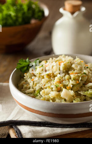 Chou-fleur avec du riz biologique Paleo Herbes et épices Banque D'Images