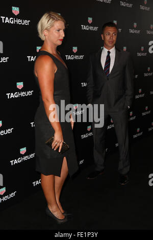 Sydney, Australie. 4 février 2016. Situé contre la superbe toile de fond de la célèbre baie de Sydney, PDG de TAG Heuer et président du groupe LVMH Watch Division, Jean-Claude Biver a organisé un cocktail glamour d'accueillir officiellement Chris Hemsworth que TAG Heuer's new International ambassadeur de marque. Crédit : Richard Milnes/Alamy Live News Banque D'Images