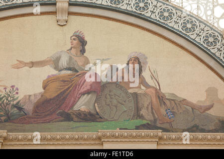 L'Amérique. Mosaïque allégorique conçu par Raffaele Casnedi dans la Galleria Vittorio Emanuele II à Milan, Lombardie, Italie. Banque D'Images
