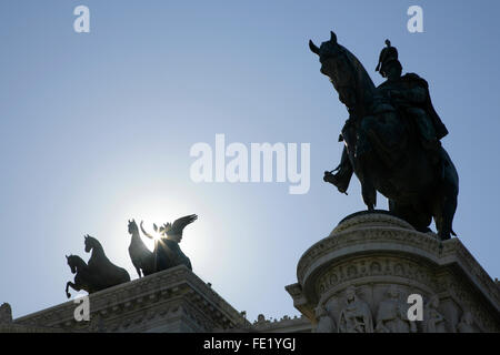 Le Monument Victor Emmanuel (monument), également connu sous le nom de la machine à écrire ou de gâteau de mariage, la Piazza Venezia, Rome, Italie. Banque D'Images