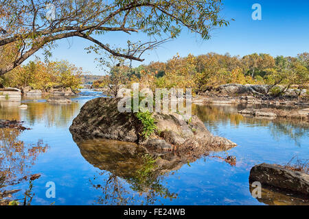 Potomac à l'automne - Virginie, USA Banque D'Images