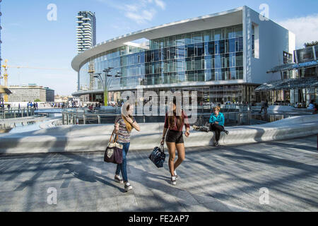 Projet de réaménagement urbain et architectural dans le centre directionnel en face de la gare Porta Garibaldi. Dans les photo t Banque D'Images