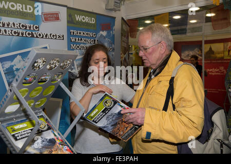 Olympia, Londres, Royaume-Uni. 4e février 2016. La maison de vacances et voyage d 'exposition obtient en cours à l'Olympia de Londres,maintenant à sa 23e année, elle est plus grande et mieux avec plus de 550 stands Crédit : Keith Larby/Alamy Live News Banque D'Images