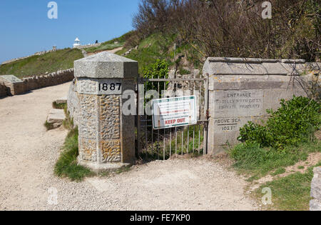 Tilly Caprice des grottes, Parc Durlston Country, Swanage, Dorset, UK Banque D'Images