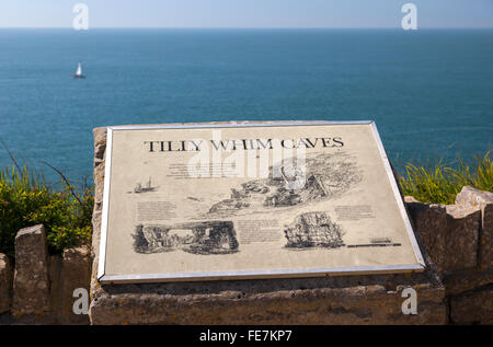 Tilly Caprice des grottes, Parc Durlston Country, Swanage, Dorset, UK Banque D'Images