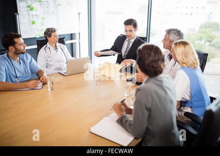 La tenue d'une réunion de l'équipe Entreprises Banque D'Images