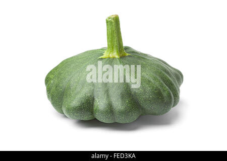 Frais vert Patty pan Squash sur fond blanc Banque D'Images