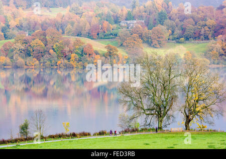 En automne, le lac Grasmere Cumbria, UK Banque D'Images