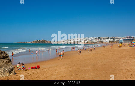 Portugal, Algarve, Albufeira, Faro distrikt, vue sur Praia dos Alemaes Banque D'Images