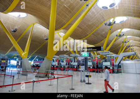 Espagne,Europe,européen,espagnol,MAD,Adolfo Suárez aéroport Madrid-Barajas,international,intérieur,terminal,Richard Rogers,Antonio Lamelas,architecte Banque D'Images