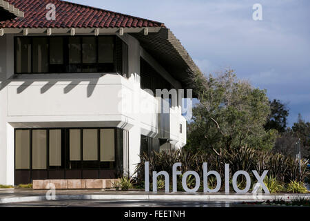 Un logo affiche à l'extérieur du siège de l'Infoblox à Santa Clara, Californie le 23 janvier 2016. Banque D'Images