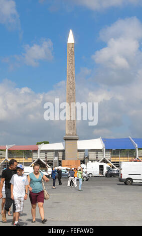 Paris, France - le 8 juillet 2015 : visite touristique l'obélisque de la Place de la Concorde, Paris en France Banque D'Images