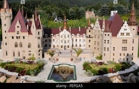 Moszna Miniture réplique de château en basse Silésie Kowary Parc Miniature, Pologne Banque D'Images