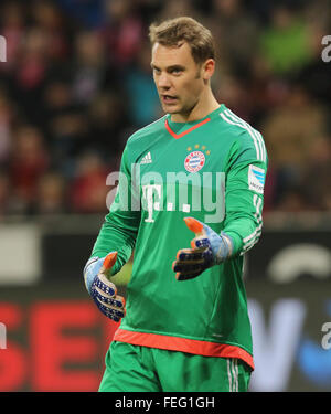 Leverkusen, Allemagne. 6 Février, 2016. Bayer 04 Leverkusen vs FC Bayern Munich, Allemagne : gardien Manuel Neuer (Munich) les gestes. Credit : Juergen Schwarz/Alamy Live News Banque D'Images