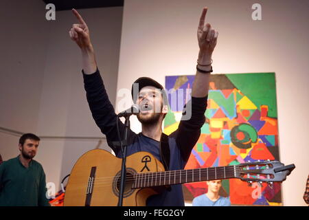 London, UK, 6 janvier 2016. Renny Jackson en prestation au concert-bénéfice de recueillir des fonds pour le Sahara Occidental : les réfugiés oubliés du monde des camps pour les victimes de la crise d'inondation 2015 Sahraoui à Bolivar Hall à Londres. Credit : Voir Li/Alamy Live News Banque D'Images
