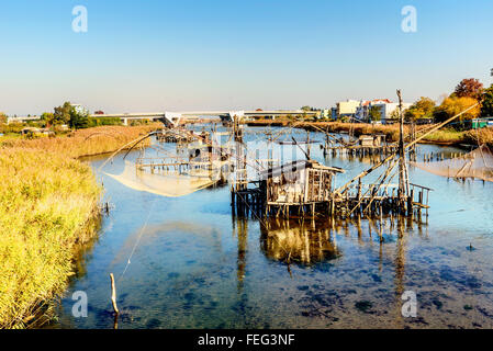 Cabanes de pêcheurs sur le port près de la ville d'Ulcinj Milena, Monténégro Banque D'Images