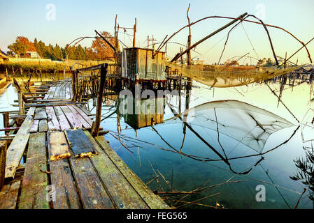 Cabanes de pêcheurs sur le port près de la ville d'Ulcinj Milena, Monténégro Banque D'Images