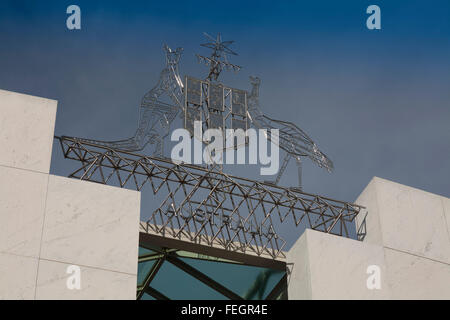 Armoiries de l'Australie à l'entrée de la Maison du Parlement australien fédéral sur le Capital Hill Canberra ACT En Australie Banque D'Images