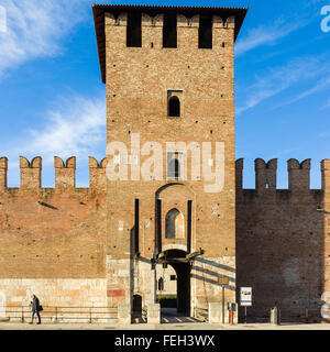 Le château médiéval de Castelvecchio, dans la vieille ville de Vérone Banque D'Images