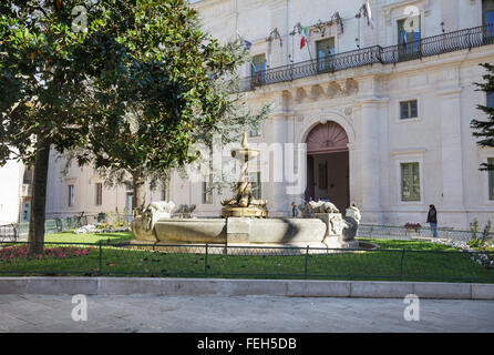 Piazza Roma et le Palazzo Ducale, Martina Franca, Castellana Grotte, Pouilles, Italie Banque D'Images