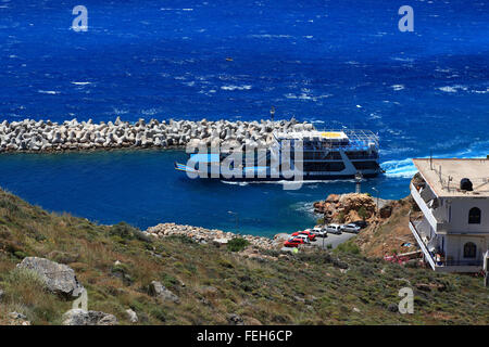 Crète, Chora Sfakion est une place dans le sud de l'île avec un petit port par la mer de Libye Banque D'Images