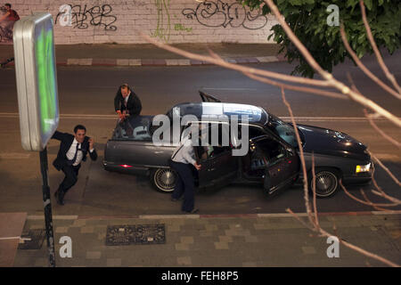 Rabin, le dernier jour est un docudrame 2015 Israeli-French thriller politique film réalisé par Amos Gitai. Cette photo est pour un usage éditorial uniquement et est l'auteur de la société film et/ou le photographe attribué par le film ou la société de production et ne peut être reproduite que par des publications dans le cadre de la promotion du film ci-dessus. Un crédit obligatoire pour l'entreprise de film est nécessaire. Le photographe devrait également être portés lorsqu'il est connu. Banque D'Images