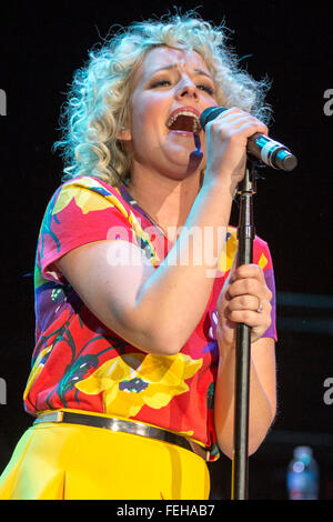 Madison, Wisconsin, USA. Feb, 2016 5. La chanteuse de country CAME (aka MARVEL CAMARON 1896-1982) il se produit sur scène à l'Alliant Energy Center à Madison, Wisconsin © Daniel DeSlover/ZUMA/Alamy Fil Live News Banque D'Images