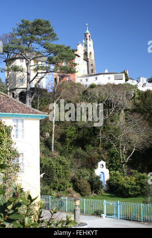 Portmeirion village touristique de Gwynedd, au nord du Pays de Galles. Banque D'Images