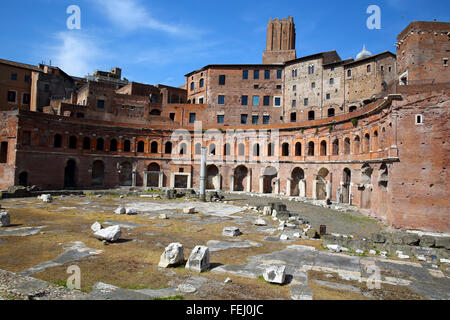 Une partie de l'Imperial Forums, dont le Forum de Trajan dans l'ancien cœur de Rome. Banque D'Images