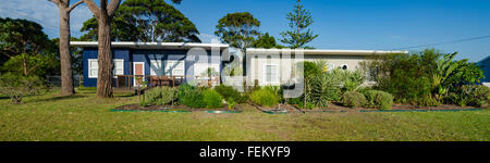 Cottages de Currarong sur la côte sud de la Nouvelle-Galles du Sud en Australie Banque D'Images