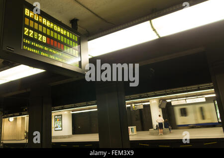 Arrivées et départ à la gare centrale de Bruxelles Banque D'Images