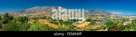 Vue panoramique de Mijas à Malaga, Andalousie, espagne. Cityscape Panorama d'été Banque D'Images