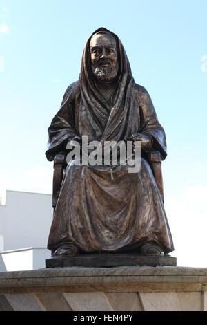 San Pio (Saint Pio) statue. Massafra, Italie Banque D'Images