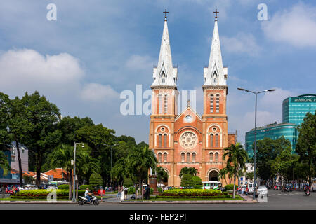 Ho Chi Minh Ville. La cathédrale Notre-Dame (Cathédrale Basilique Notre Dame de l'Immaculée Conception) Banque D'Images