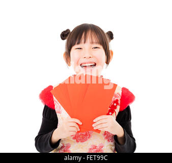 Joyeux Nouvel An chinois.petite fille montrant l'enveloppe rouge Banque D'Images