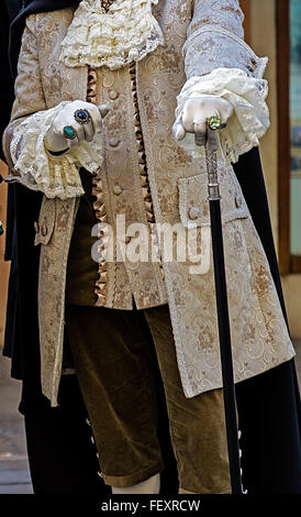 Vue détaillée d'un costume d'epoque au carnaval vénitien. Venise, Italie, Janvier 2016 Banque D'Images