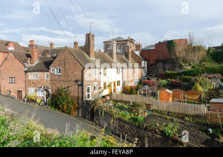 Vieux cottages en terrasses dans la rue de fer, Bridgnorth Banque D'Images