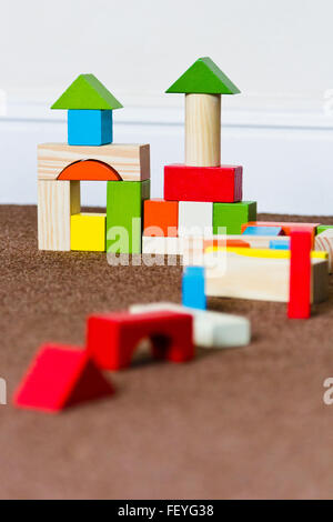 Blocs de construction en bois pour enfants Banque D'Images