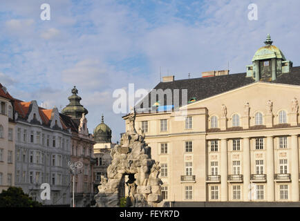 Fontaine Parnassus Grandezza et hôtel à Zelny square dans le centre de Brno République tchèque Banque D'Images