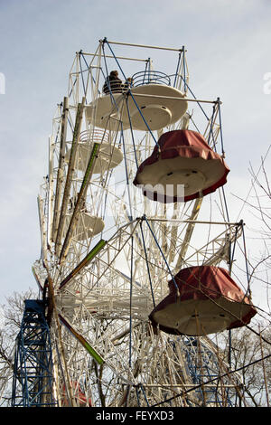 Belgrade - grande roue au parc de Kalemegdan Banque D'Images