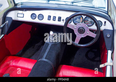 1969 intérieur d'une Lotus Seven S3 Twin Cam SS Voiture de sport Banque D'Images