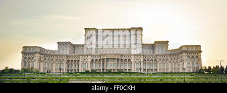 Bâtiment de parlement roumain à Bucarest, Roumanie Banque D'Images