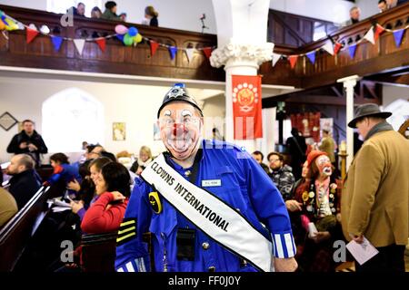 International se réunissent à tous les clowns Saint's Church, Londres, pour le 70e Congrès annuel de Grimaldi Service. Photo : PC Konk Banque D'Images